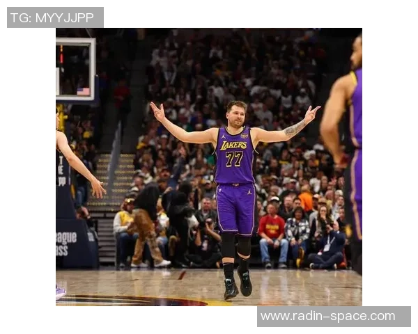 湖人对掘金全场精彩回顾与赛后分析，见证篮球盛宴的每一个瞬间